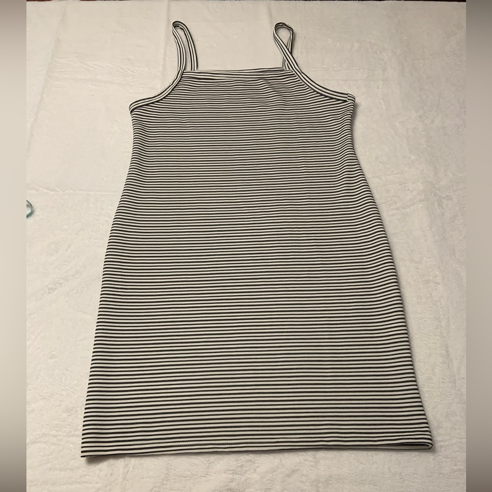Kendall & Kylie Striped Bodycon Mini Dress - Size Large - Charcoal & White